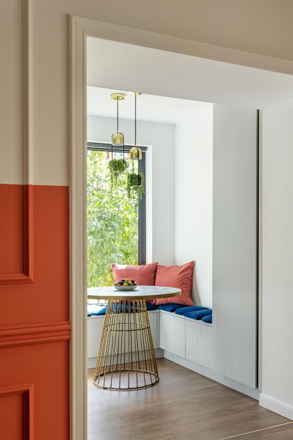 Designer Apartment In The City Center クルージュ＝ナポカ エクステリア 写真